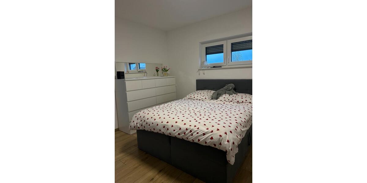 Etagenwohnung Velpke - 2 Zimmer, 80 m&sup2;, 950&euro; | Angebot:26237599