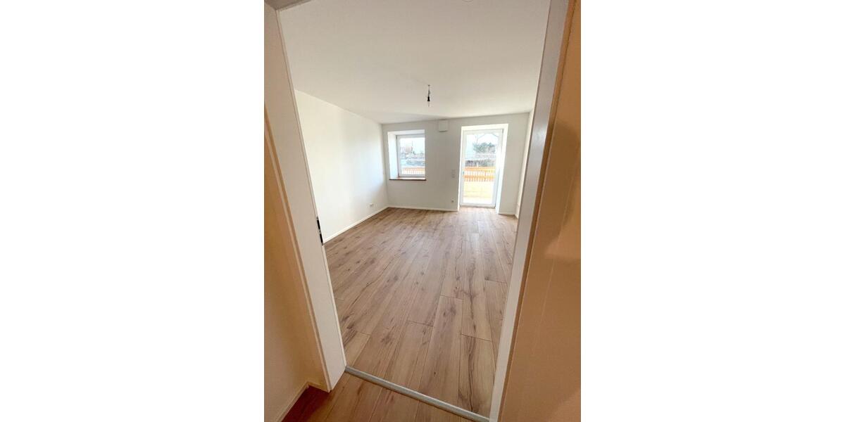 Erdgeschoßwohnung Vogtareuth - 3 Zimmer, 94 m&sup2;, 1.457&euro; | Angebot:25648862