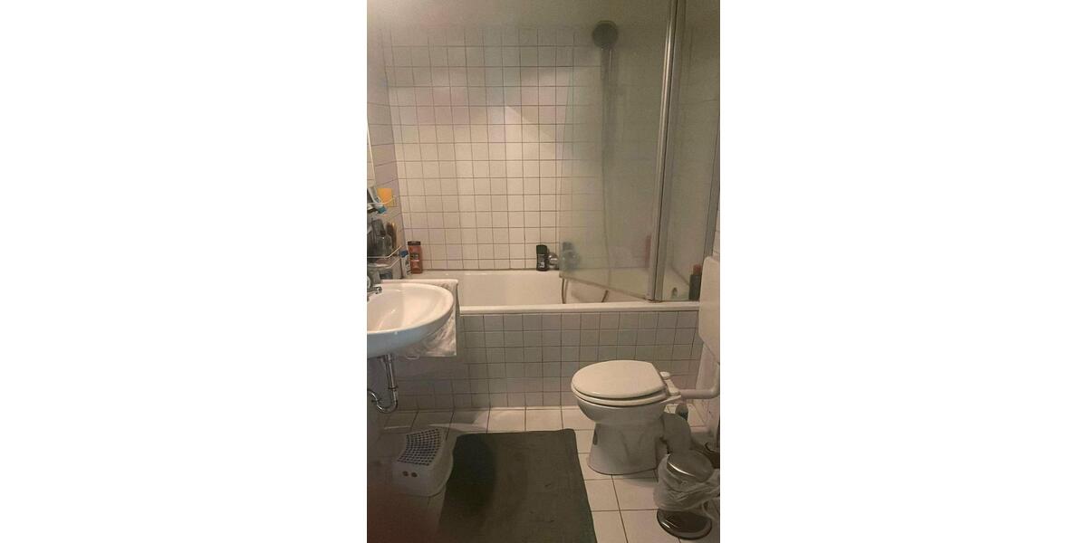 Etagenwohnung Bielefeld - 4 Zimmer, 25 m&sup2;, 407&euro; | Angebot:26563634