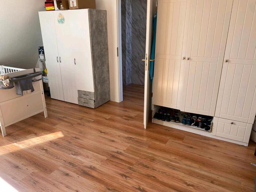 Helle 4-Zimmer-Wohnung mit großem Balkon & Aufzug - 01.11.2025
