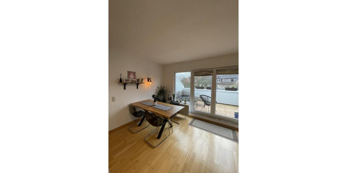 Dachgeschoßwohnung Hannover Herrenhausen-Stöcken - 3 Zimmer, 70 m&sup2;, 900&euro; | Angebot:25173504