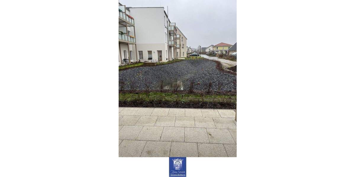 Etagenwohnung Arnsdorf - 2 Zimmer, 42 m&sup2;, 555&euro; | Angebot:25822682