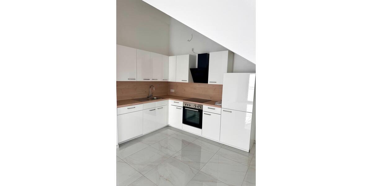 Dachgeschoßwohnung Bischofsheim - 2 Zimmer, 48 m&sup2;, 950&euro; | Angebot:25975094