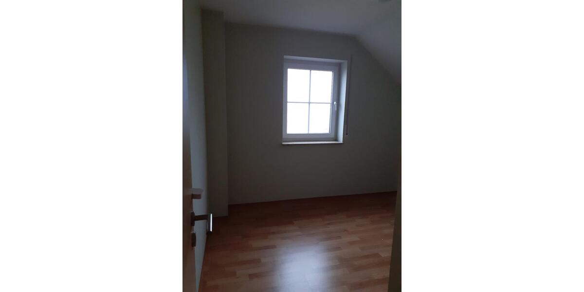 Dachgeschoßwohnung Gotha - 2 Zimmer, 37 m&sup2;, 350&euro; | Angebot:24563994