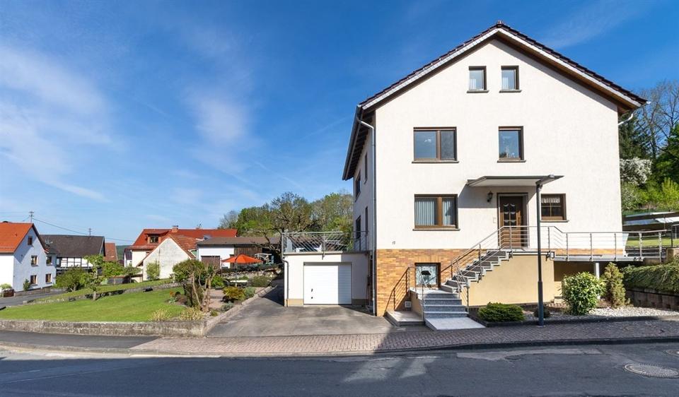 Erdgeschoßwohnung Ringgau - 3 Zimmer, 83 m&sup2;, 700&euro; | Angebot:23871356