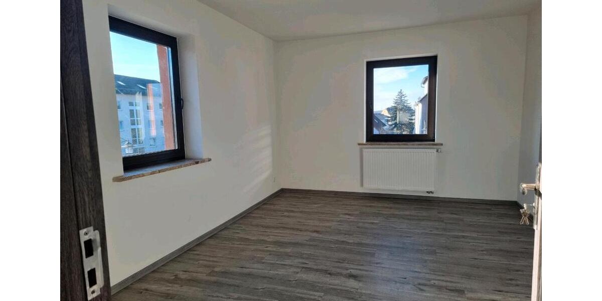 Etagenwohnung Grafenwöhr - 2 Zimmer, 80 m&sup2;, 750&euro; | Angebot:26657202