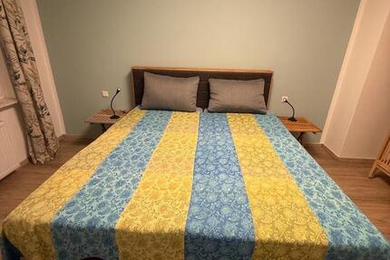 Biete ab sofort 2-3 Zlmmerwohnung an bis zum 15.5.26 3 zimmer