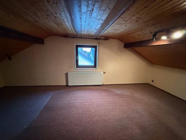 Einfamilienhaus Volkach Eichfeld - 6 Zimmer, 160 m&sup2;, 1.500&euro; | Angebot:26273088