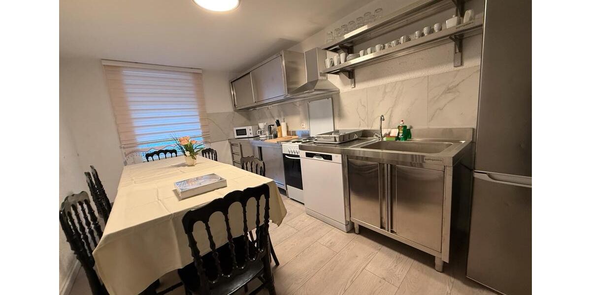 Wohnen auf Zeit Werdohl - 3 Zimmer, 110 m&sup2;, 15&euro; | Angebot:26127815