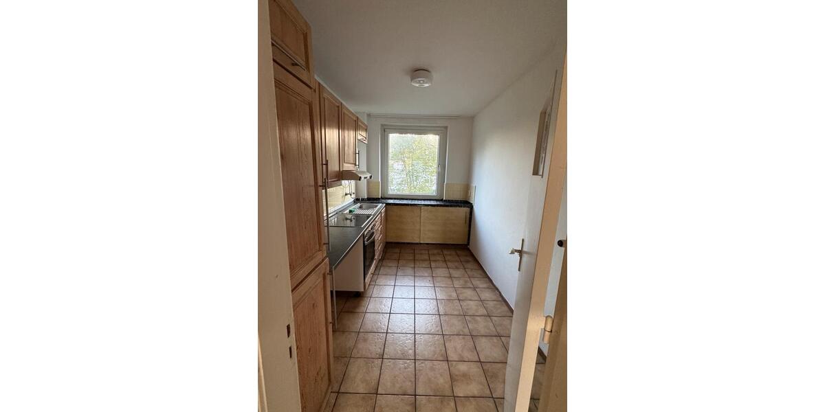 Etagenwohnung Bad Oldesloe - 4 Zimmer, 90 m&sup2;, 1.300&euro; | Angebot:26624197