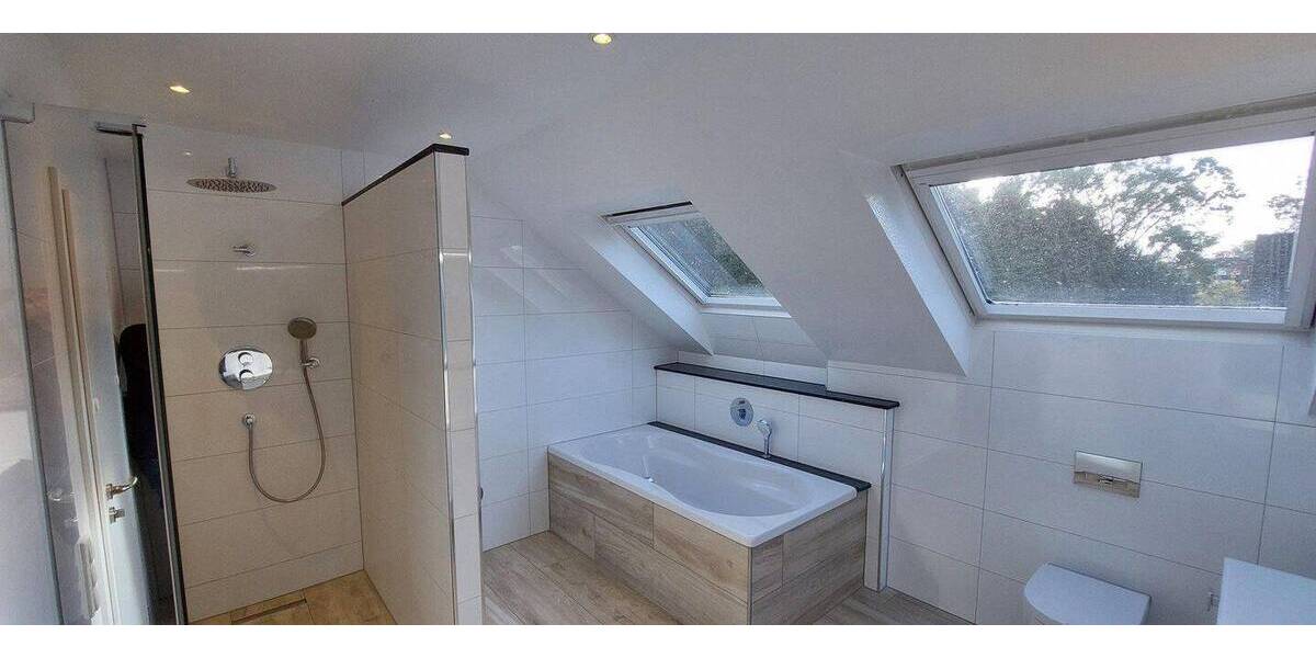 Etagenwohnung Ratingen Zentrum - 2 Zimmer, 117 m&sup2;, 1.390&euro; | Angebot:26818922