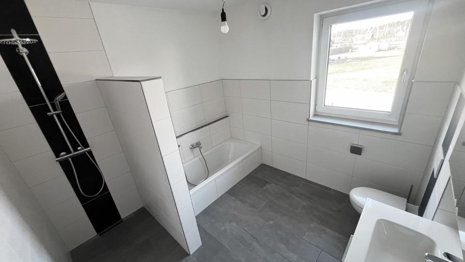 Einfamilienhaus Bodenwöhr - 5 Zimmer, 161 m&sup2;, 1.300&euro; | Angebot:25989342