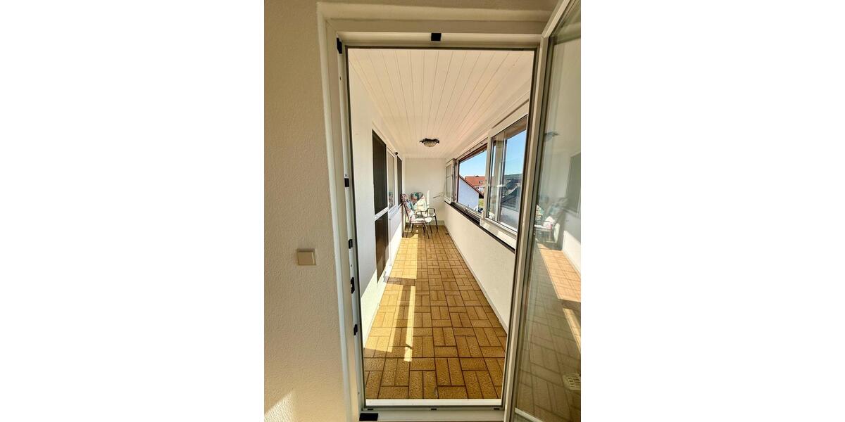 Dachgeschoßwohnung Langensendelbach - 3 Zimmer, 77 m&sup2;, 750&euro; | Angebot:26025723