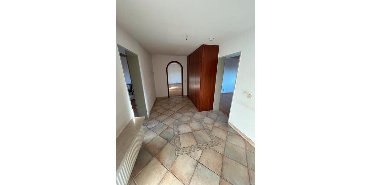 Etagenwohnung Waldsassen - 4 Zimmer, 100 m&sup2;, 1.000&euro; | Angebot:25516193