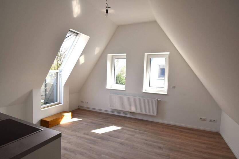 Schöne Dachgeschoßwohnung für eine Person