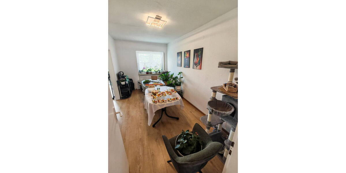 Etagenwohnung Heppenheim Kirschhausen - 4 Zimmer, 134 m&sup2;, 1.400&euro; | Angebot:26150676