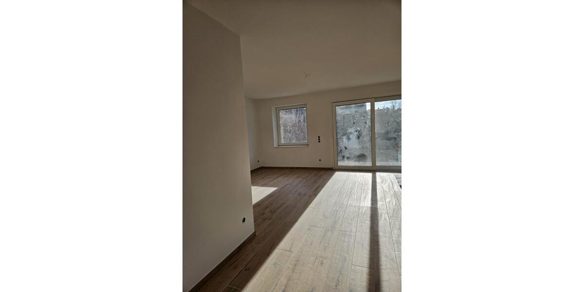 Wohnen auf Zeit München Moosach - 4 Zimmer, 160 m&sup2;, 850&euro; | Angebot:25126571