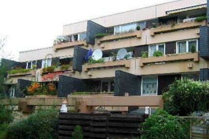 Einziehen & wohlfühlen: Komplett sanierte 2-Zimmer-Wohnung mit Balkon