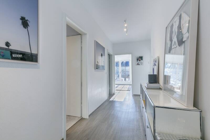 WOHNTRAUM IN KÖLN-MARIENBURG: Großzügige, moderne Wohnung mit Sonnenterrasse