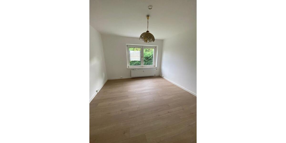 Etagenwohnung Braunsbedra - 2 Zimmer, 57 m&sup2;, 320&euro; | Angebot:26532181