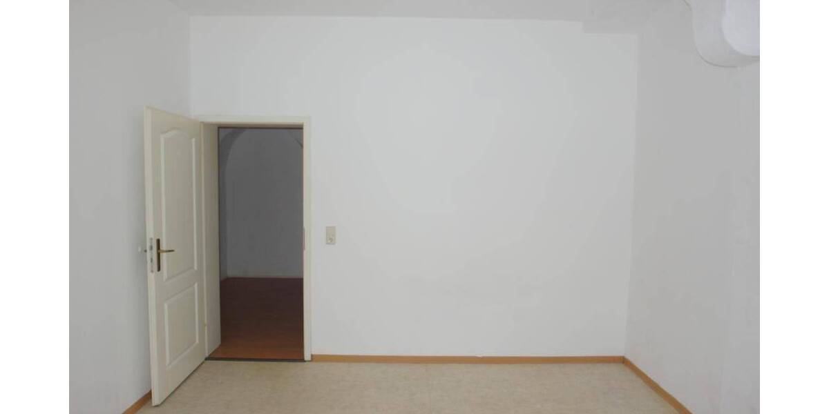 Etagenwohnung Meißen Triebischvorstadt - 2 Zimmer, 70 m&sup2;, 468&euro; | Angebot:26160346