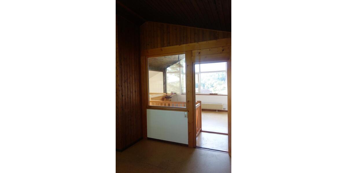 Dachgeschoßwohnung Bad Zwesten - 4 Zimmer, 75 m&sup2;, 500&euro; | Angebot:26676028