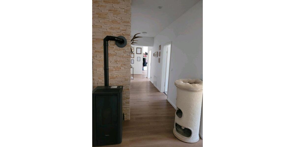 Etagenwohnung Nettersheim - 4 Zimmer, 120 m&sup2;, 1.100&euro; | Angebot:26623775