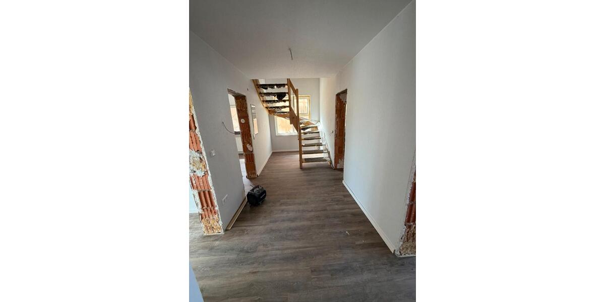 Maisonettenwohnung Sankt Leon-Rot Rot - 4 Zimmer, 122 m&sup2;, 1.647&euro; | Angebot:26618451