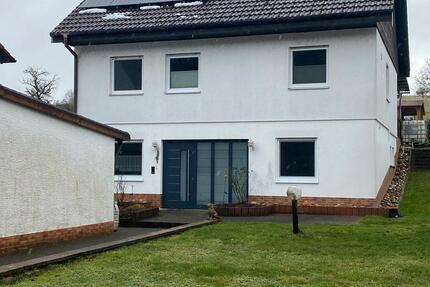 Haus Rockenhausen - 5 Zimmer, 124 m&sup2;, 1.300&euro; | Angebot:25144670