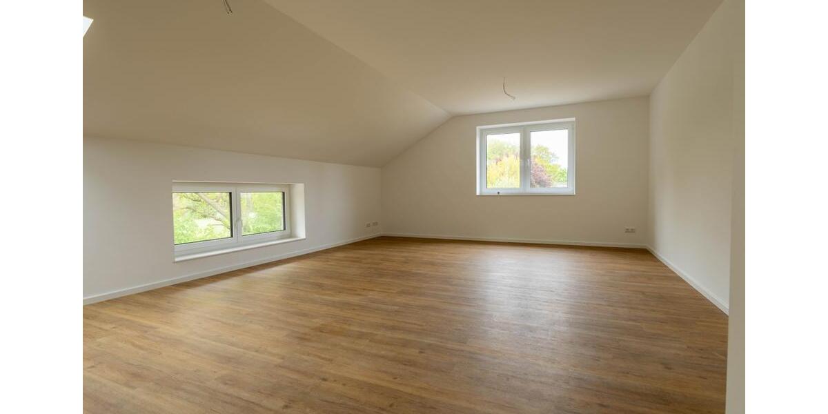 Dachgeschoßwohnung Weddingstedt - 2 Zimmer, 75 m&sup2;, 880&euro; | Angebot:26585915