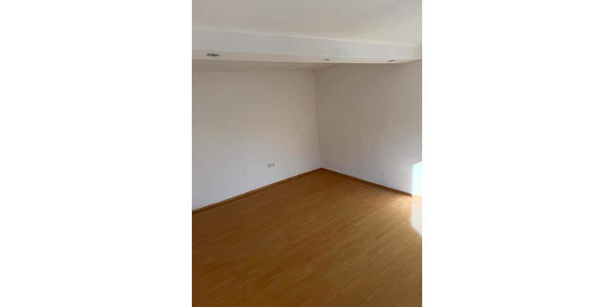 Etagenwohnung Großalmerode - 3 Zimmer, 90 m&sup2;, 550&euro; | Angebot:26698338