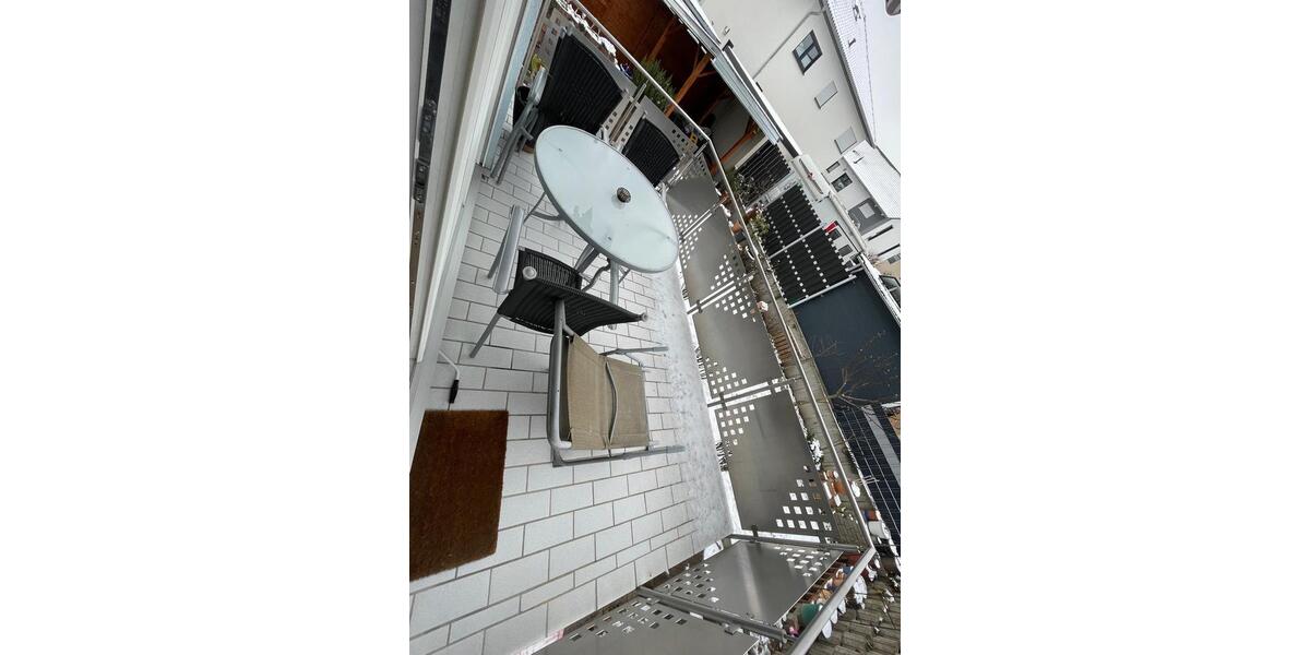 Etagenwohnung Bensheim - 4 Zimmer, 140 m&sup2;, 1.600&euro; | Angebot:24842527