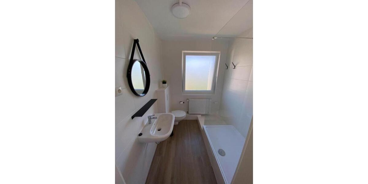 Wohnen auf Zeit Selbitz - 6 Zimmer, 270 m&sup2;, 29&euro; | Angebot:22032017