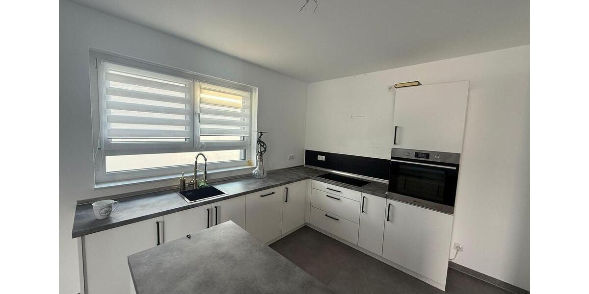 Etagenwohnung Offenbach am Main Bieber - 4 Zimmer, 137 m&sup2;, 2.250&euro; | Angebot:23908355