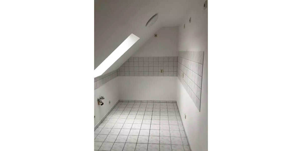 Etagenwohnung Schkeuditz - 3 Zimmer, 74 m&sup2;, 550&euro; | Angebot:26174115