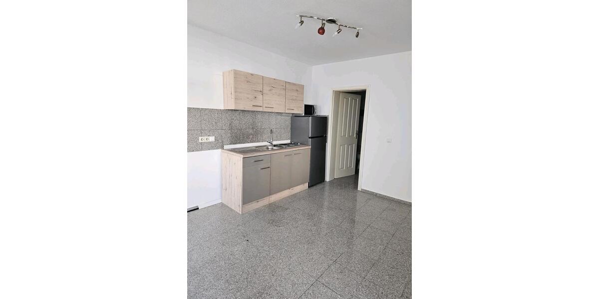 Etagenwohnung Baden-Baden Baden - 5 Zimmer, 79 m&sup2;, 1.400&euro; | Angebot:26497870
