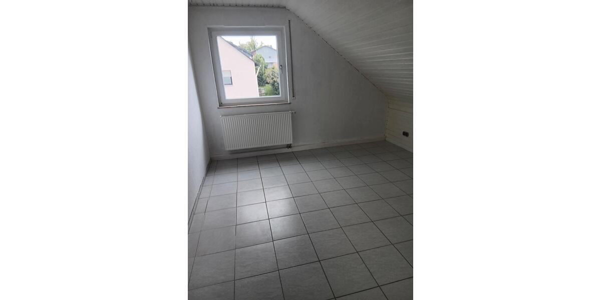 Dachgeschoßwohnung Fernwald - 3 Zimmer, 70 m&sup2;, 650&euro; | Angebot:26548805