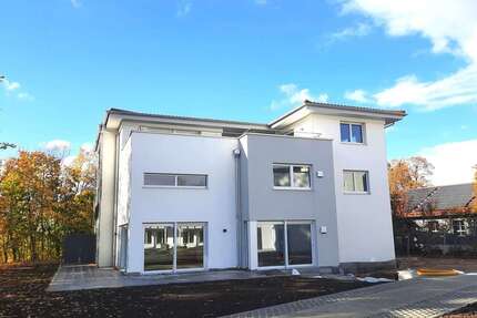 Haus zum Mieten in Unterföhring 5.900 € 337 m² 7 zimmer