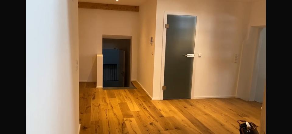 Maisonettenwohnung Traunstein - 3 Zimmer, 200 m&sup2;, 2.300&euro; | Angebot:26670263