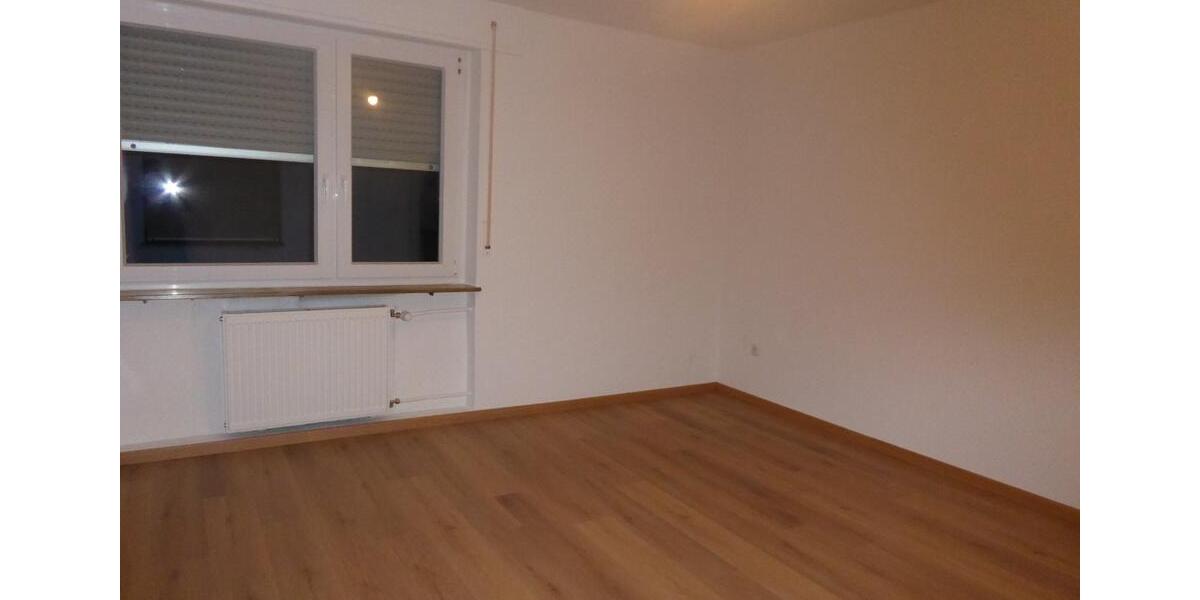 Etagenwohnung Rastatt - 4 Zimmer, 86 m&sup2;, 950&euro; | Angebot:24559804