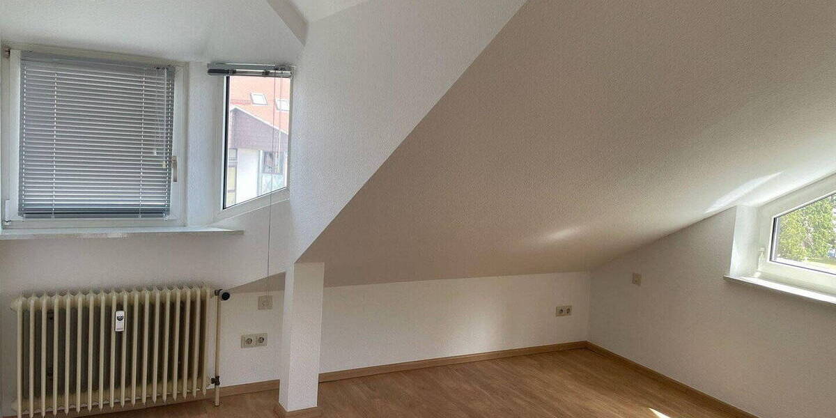 Etagenwohnung Donaueschingen - 4 Zimmer, 94 m&sup2;, 880&euro; | Angebot:26607342