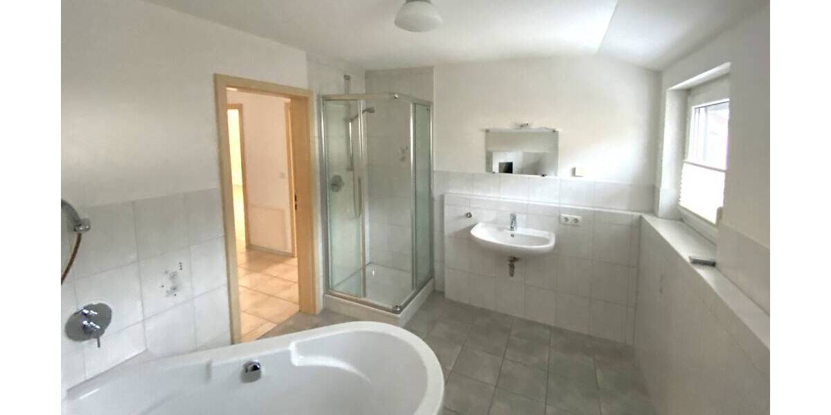 Mehrfamilienhaus, Wohnhaus Villingen-Schwenningen Villingen - 5 Zimmer, 1.300&euro; | Angebot:26161065