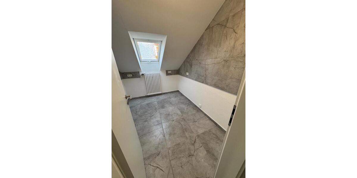 Etagenwohnung Bad Hersfeld - 4 Zimmer, 90 m&sup2;, 1.000&euro; | Angebot:25639132