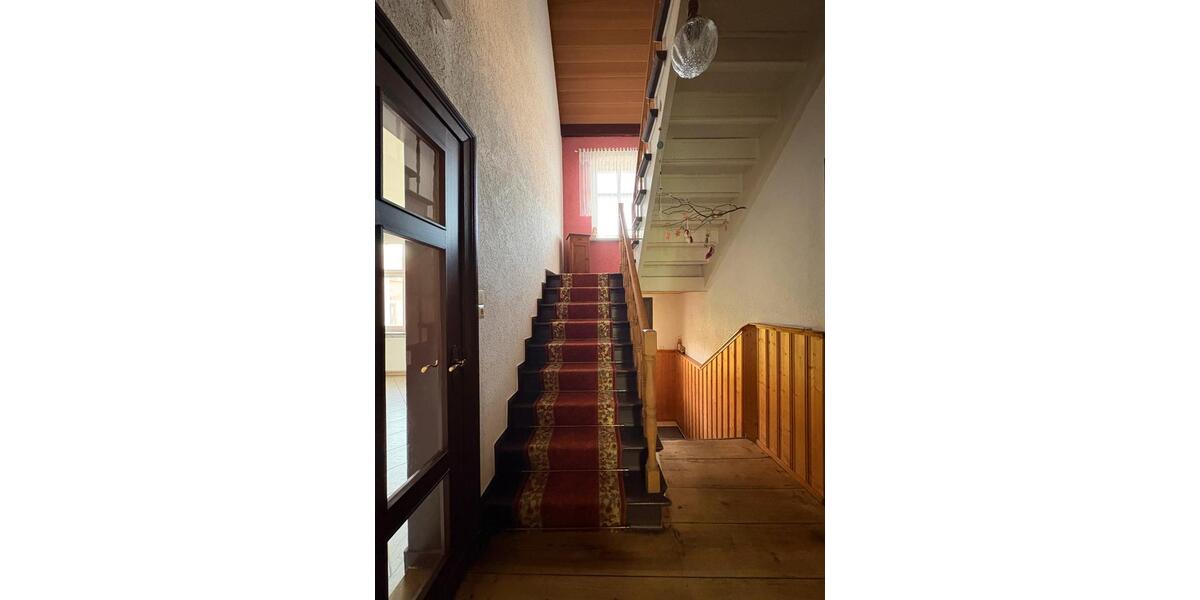 Erdgeschoßwohnung Kyritz - 6 Zimmer, 220 m&sup2;, 1.100&euro; | Angebot:26559859