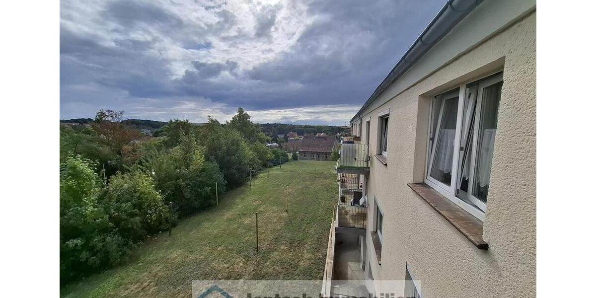 Etagenwohnung Teuchern - 3 Zimmer, 62 m&sup2;, 370&euro; | Angebot:23738678