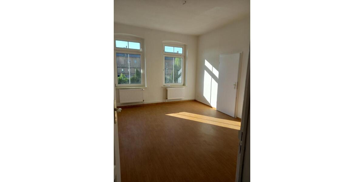 Etagenwohnung Neustrelitz - 3 Zimmer, 78 m&sup2;, 505&euro; | Angebot:26649639