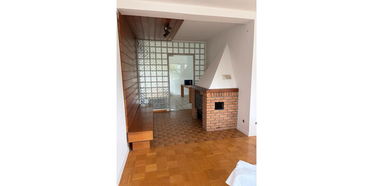 Einfamilienhaus Nackenheim - 8 Zimmer, 280 m&sup2;, 4.100&euro; | Angebot:26285958