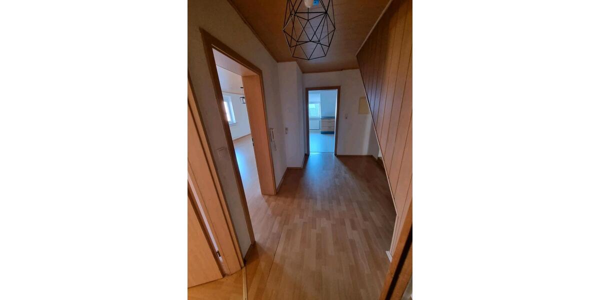Etagenwohnung Lauda-Königshofen Königshofen - 5 Zimmer, 110 m&sup2;, 790&euro; | Angebot:24866985