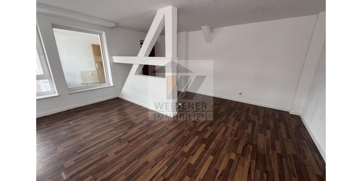 Dachgeschoßwohnung Weida - 4.5 Zimmer, 99 m&sup2;, 495&euro; | Angebot:22310211