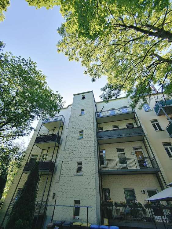 Studis aufgepasst! Modernisierte 2 Raum-Wohnung mit neuem Bad + Fußboden! 2 zimmer